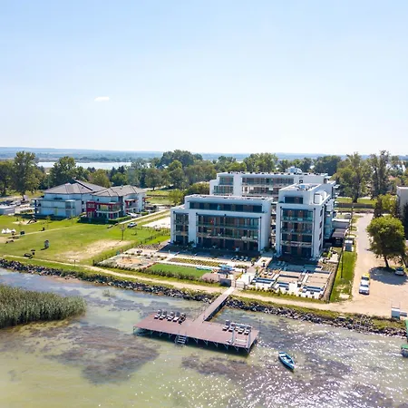 Goldenhills Panorama Apartmán *